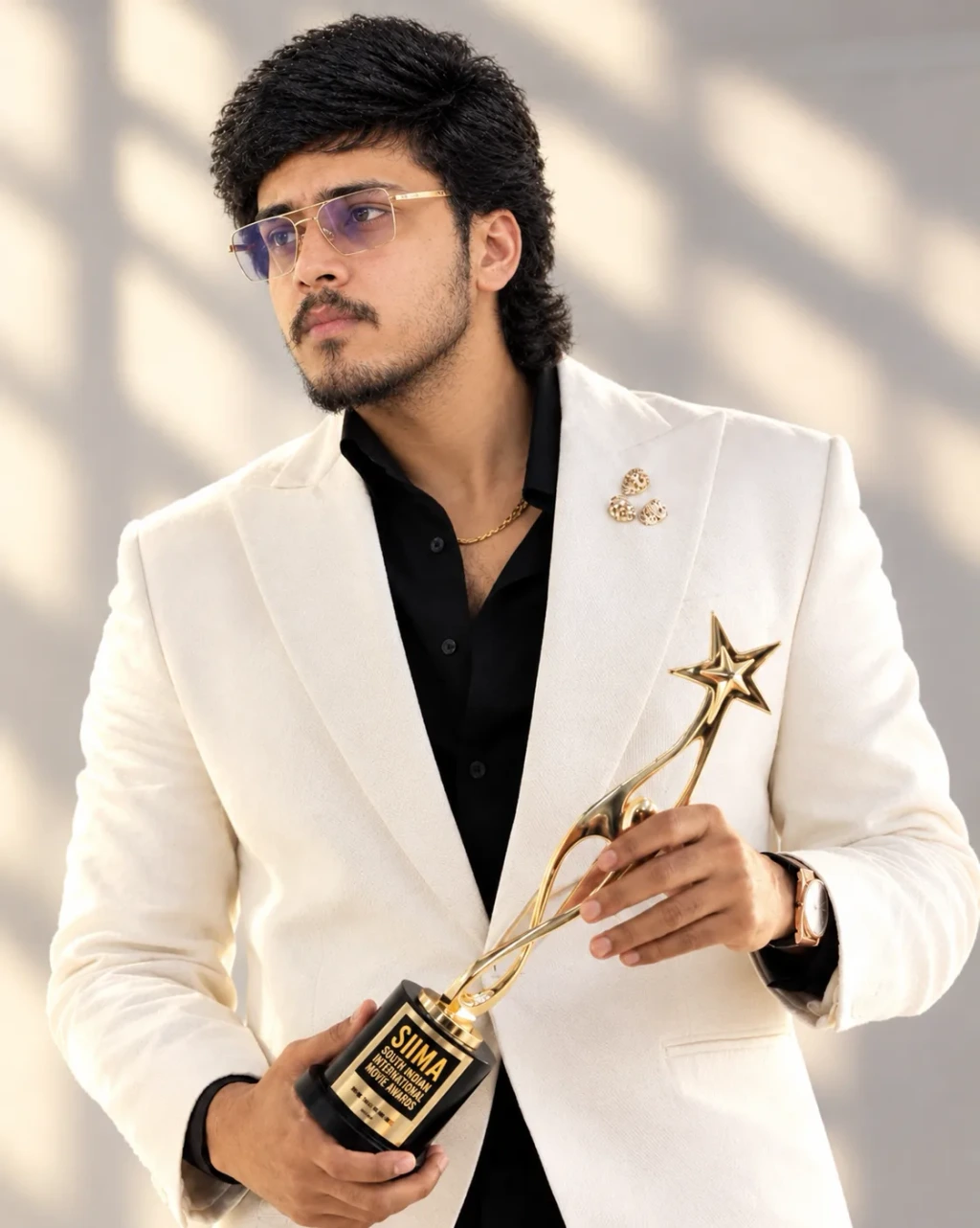 The Golden Triumph – Award Night Portrait