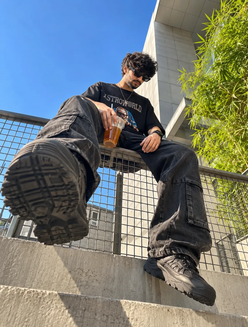 ASTROWORLD Vibes 🖤📸 | Streetwear in Perspective