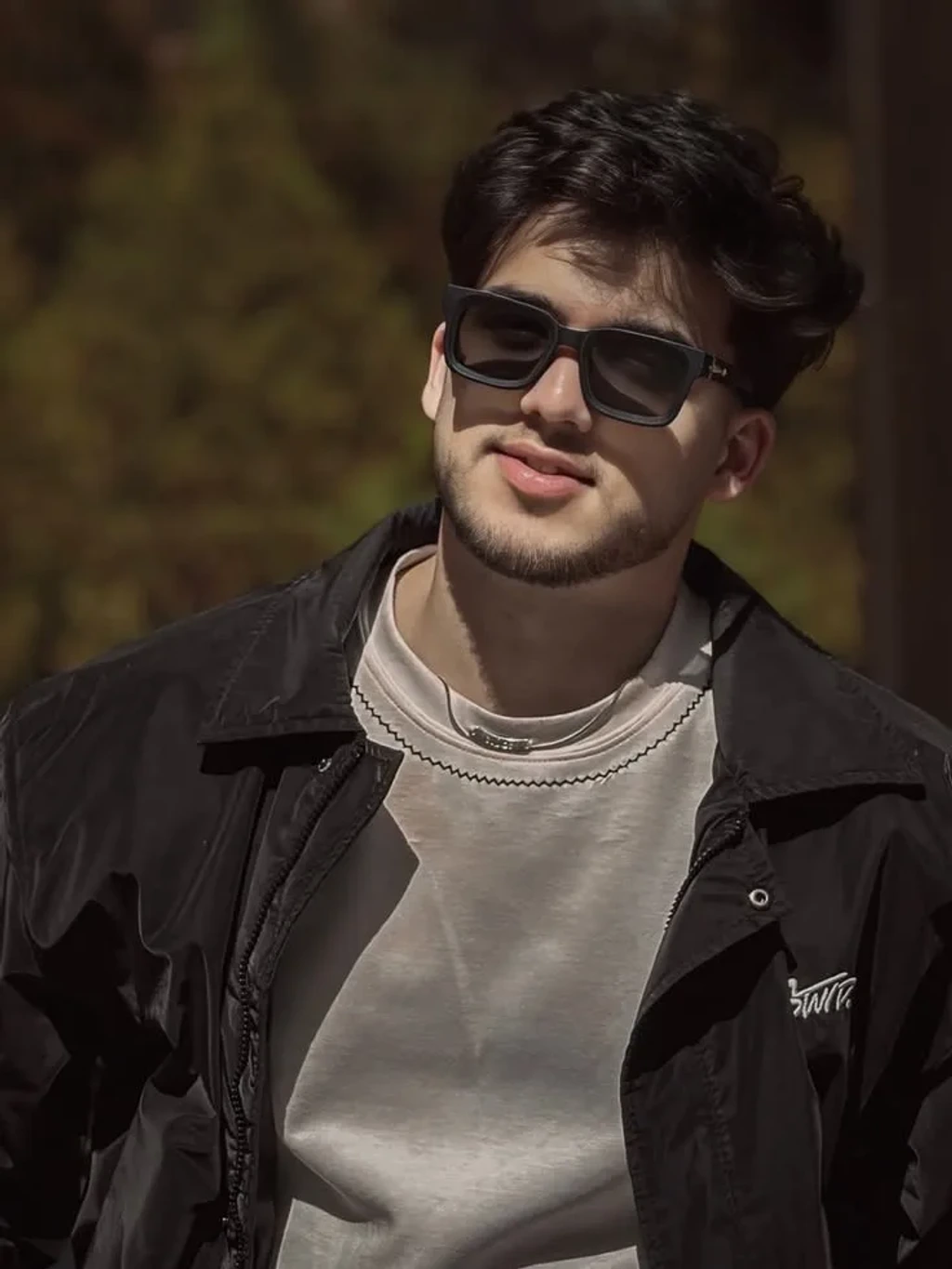 : Sunlit Streetwear Portrait | Casual Aesthetic