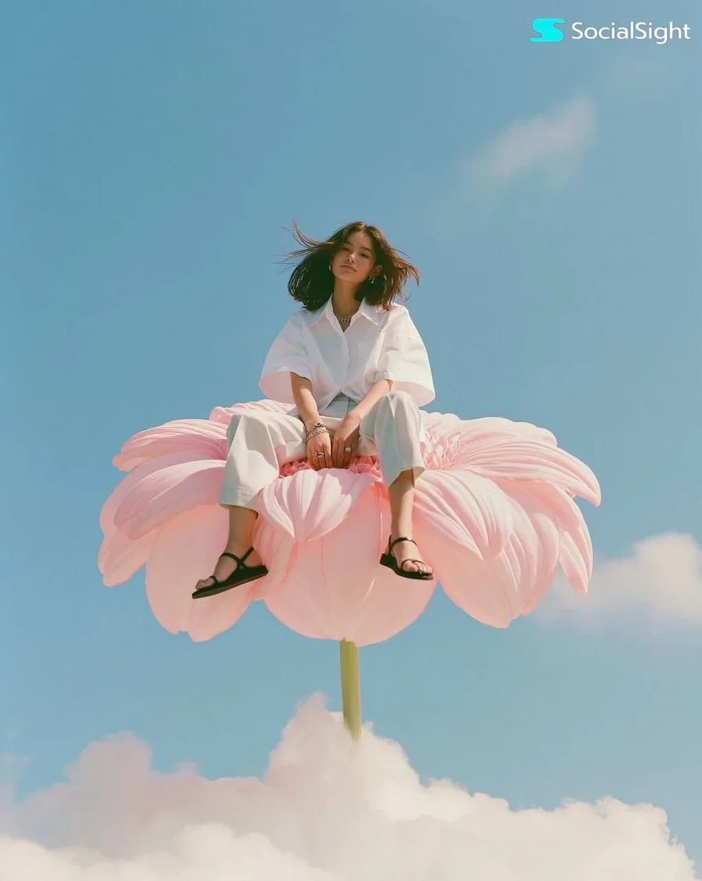Commercial Product — Photorealistic highfashion editorial image